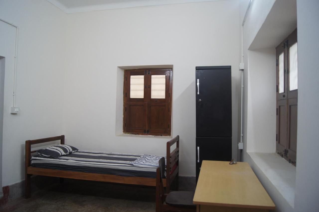 Cornerbunker Hostel Мисор Екстериор снимка